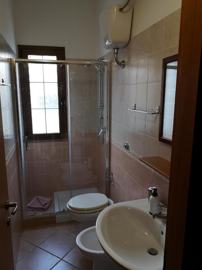 Casa Vacanze Rose E Fiori Sardegna San Vito  Exterior photo